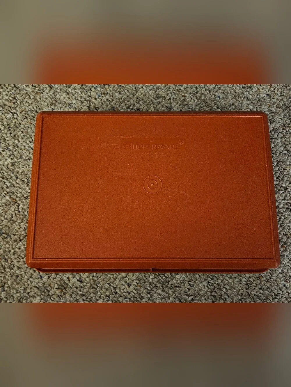 Tupperware Rectangular Container Red Bottom Deli Cake Keeper 290-2